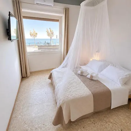 Waterfront Circe - Sea View, Free Parking Apartment